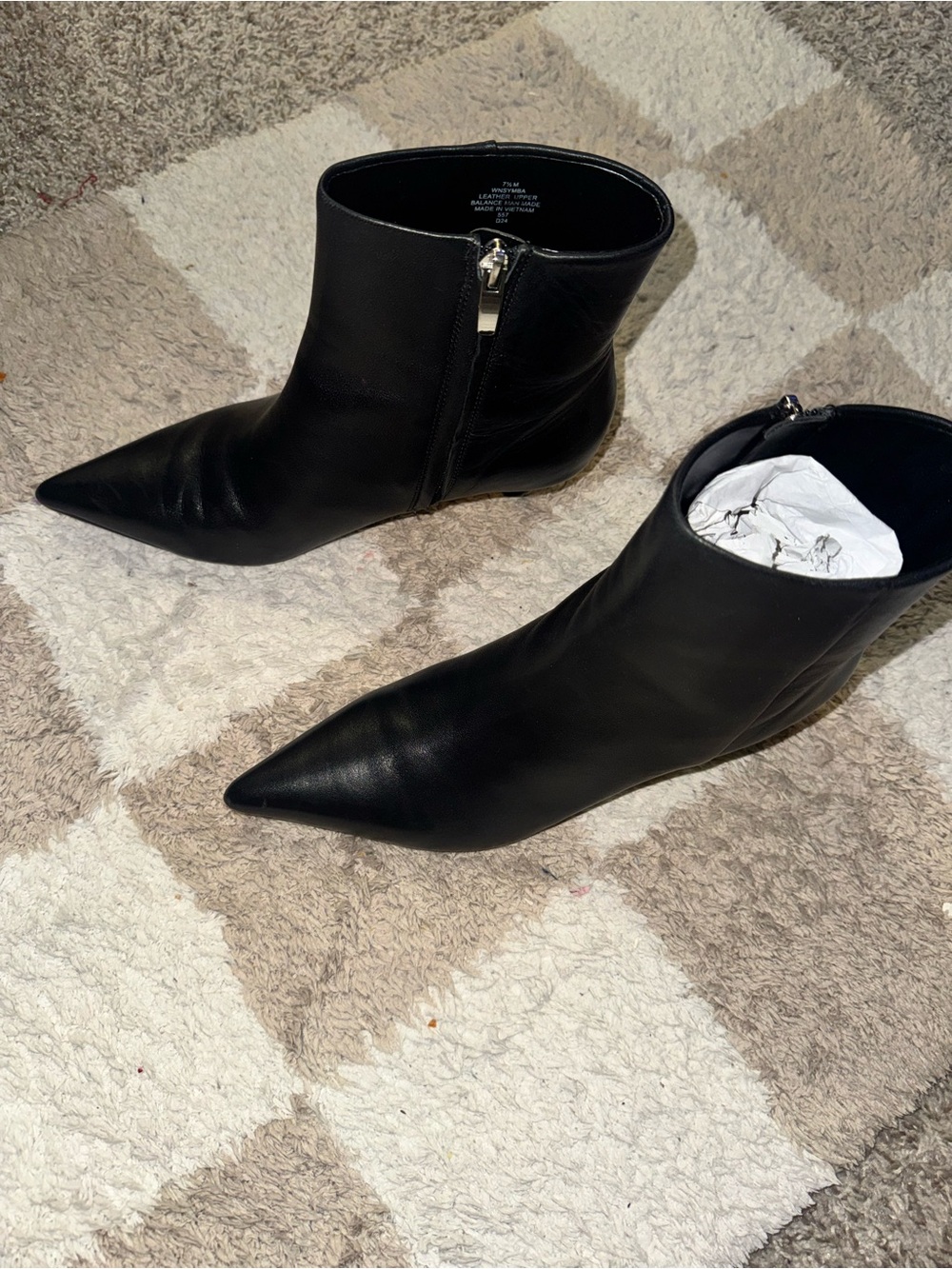 Nine West Black Pointed Toe Leather Ankle Booties with Side Zipper
